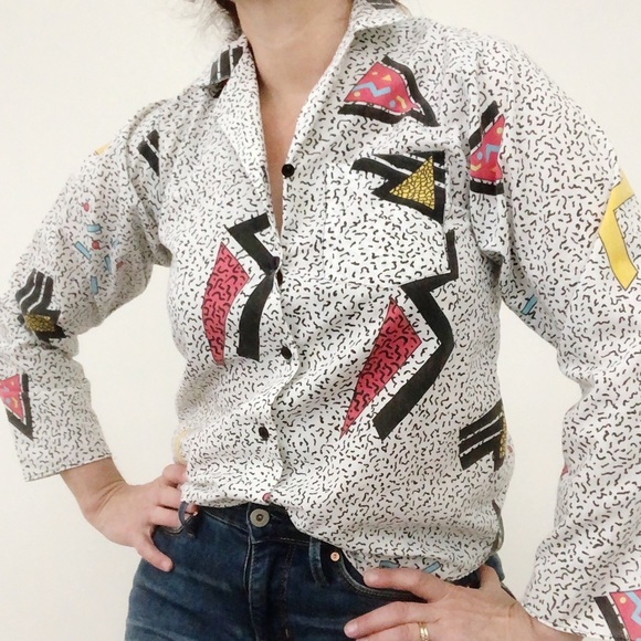 Vintage Tops - 5/25 Vintage 80’s Geometric Squiggle Print Top